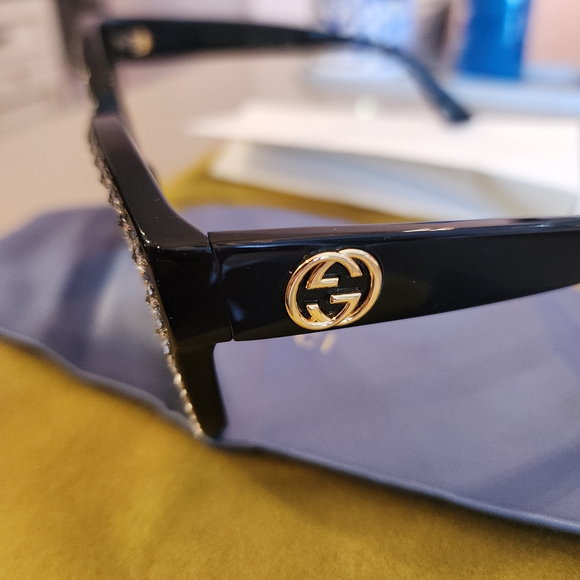 Gucci Black Starry Embellished Sunglasses - Picture 3 of 4